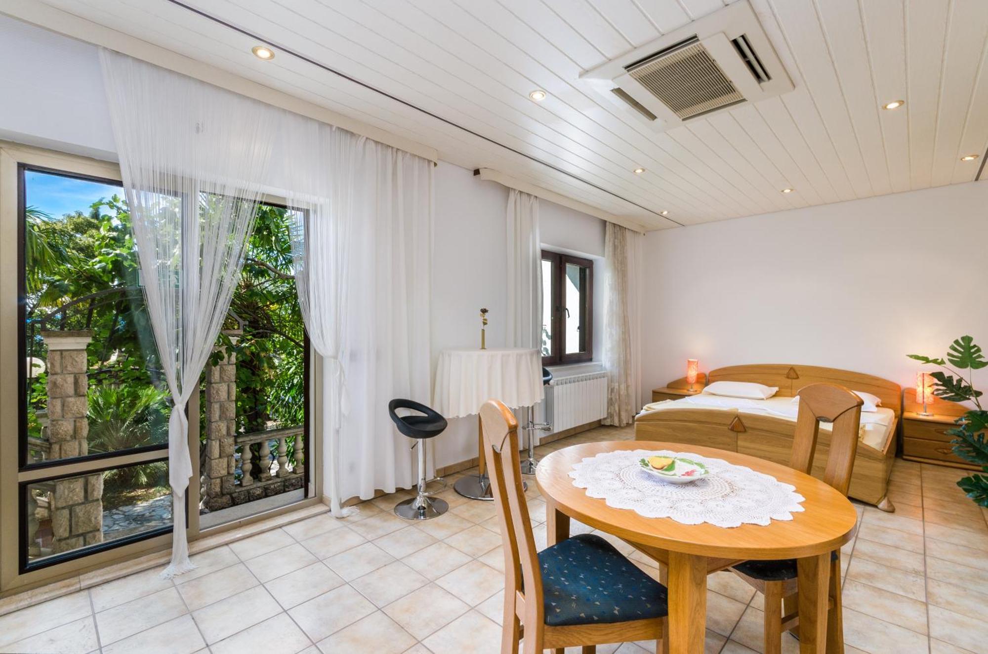 Villa Nada Crikvenica Eksteriør bilde